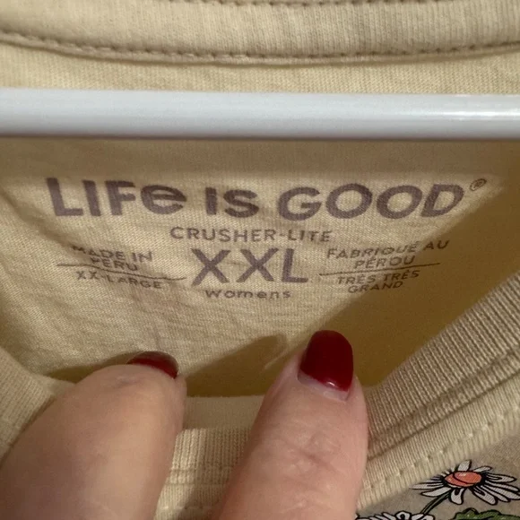 Life is Good Cream Daisy Top "Peace & Love" Size XXL - Picture 2 of 2